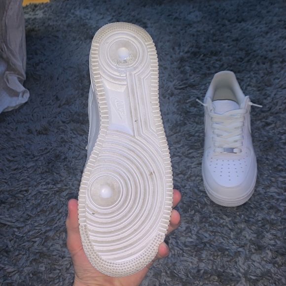 Air Force ones 9.5 - Picture 6 of 6